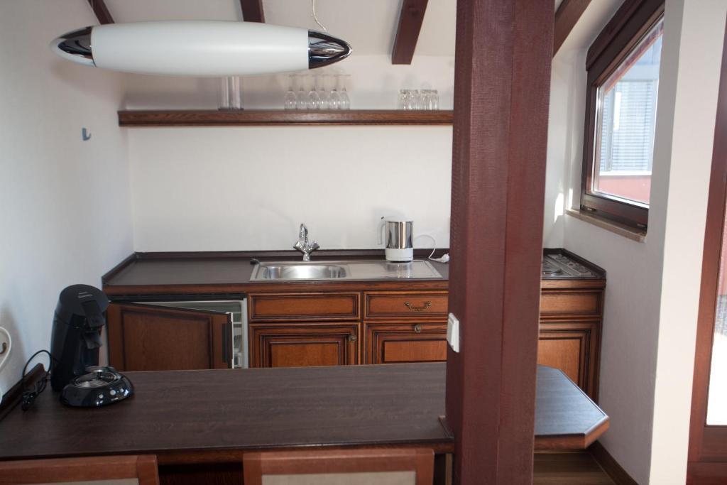 Hotel Knaus Am Hafen Uhldingen-Mühlhofen Rum bild
