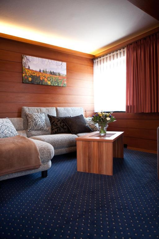Hotel Knaus Am Hafen Uhldingen-Mühlhofen Rum bild